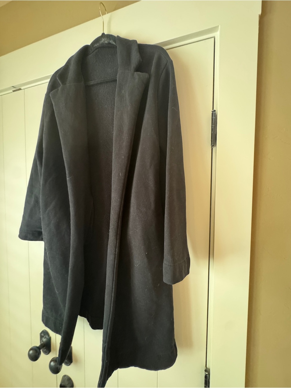 Vuori Black Plush-Lined Jacket - Picture 2 of 4
